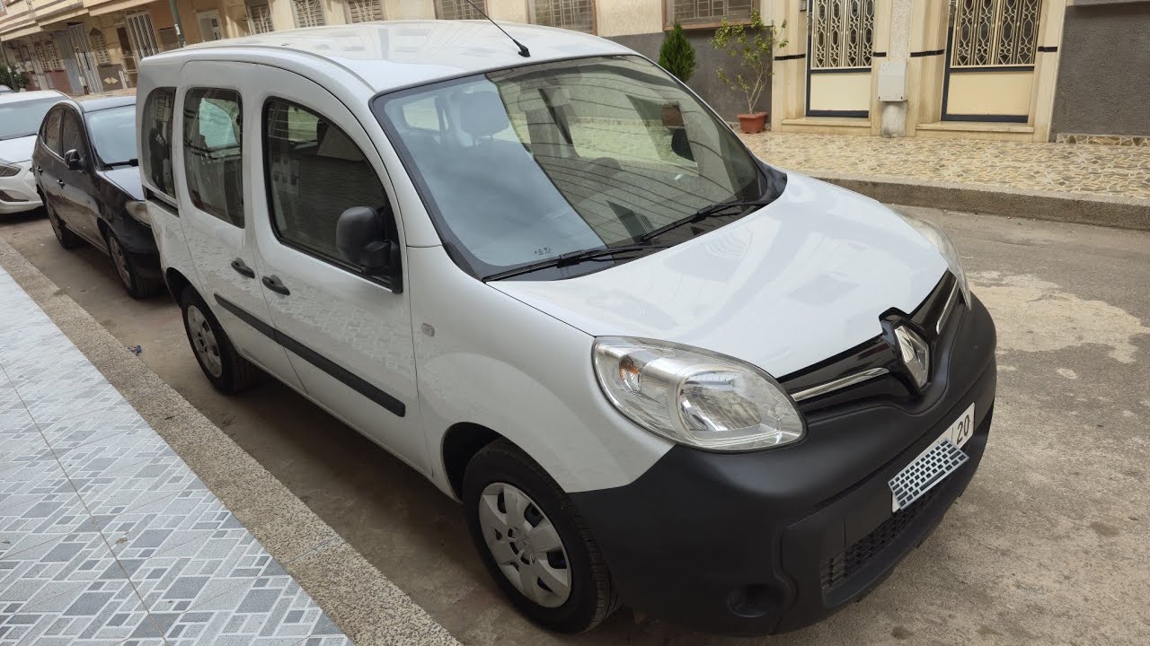 للبيع سيارة رونو كونكو بكرة 2021 مازوط المليح شد وركب 