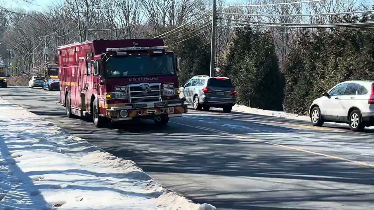 Fairfax city fire rescue engine 433 returning 
