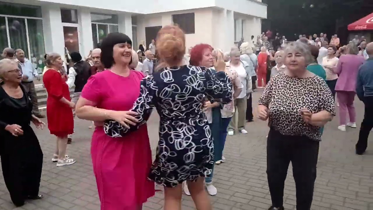 Поезд на Бердищев....... 07.09.25 Гомель парк Луначарского 🥰💫