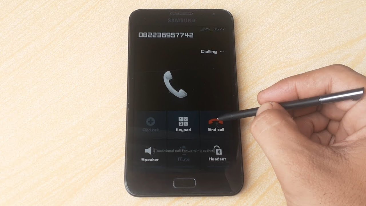 Samsung Galaxy Note N7000 incoming call with Spen