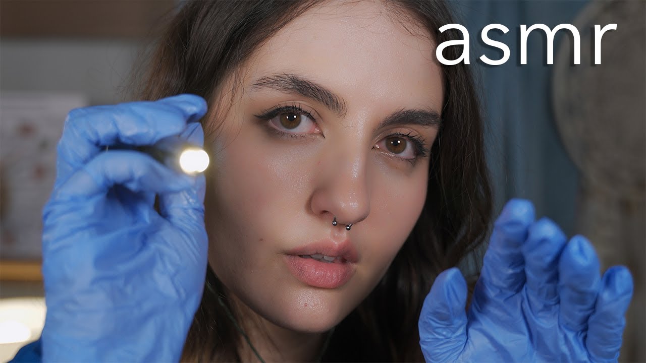 asmr en español Tratamiento FACIAL (Dermatóloga para dormir,) Ale ASMR :D