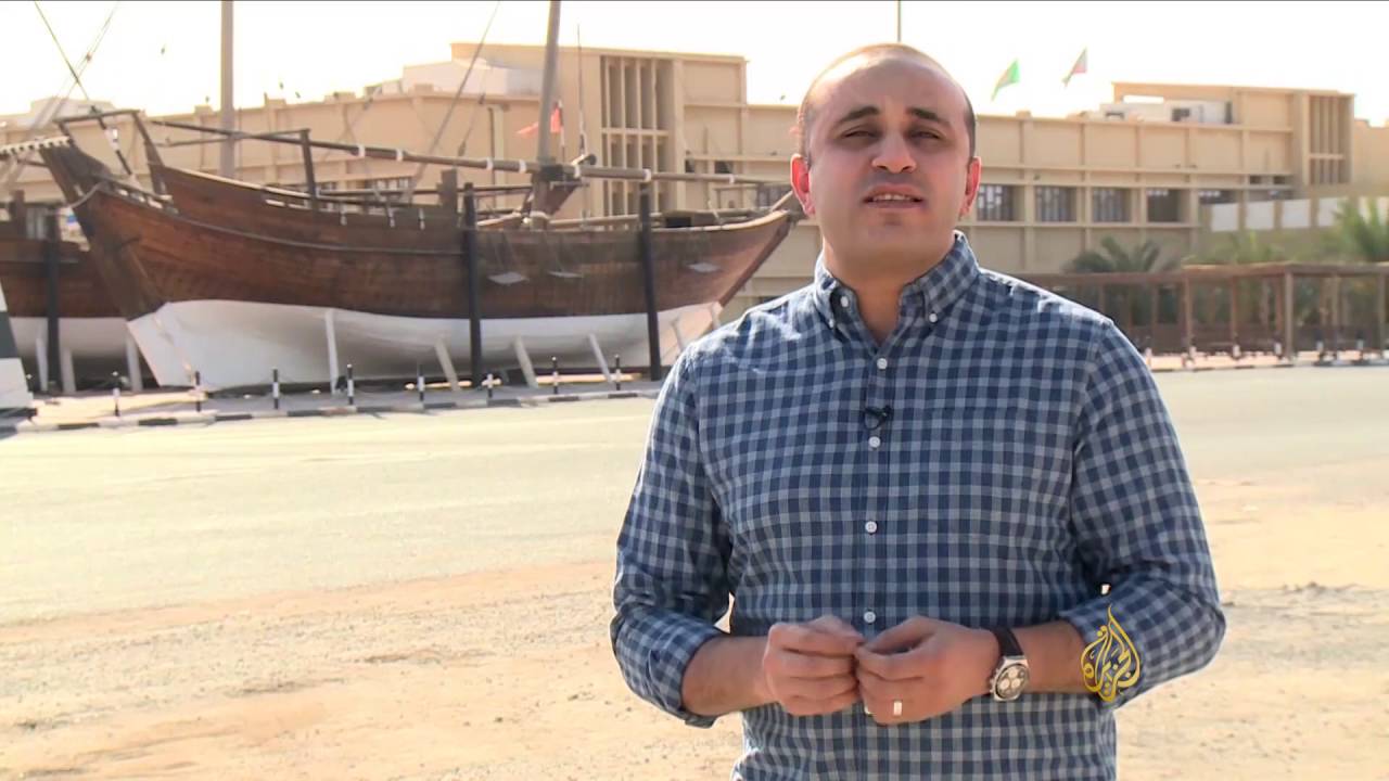 غابرييل لافين أميركي مولع بالعزف على العود