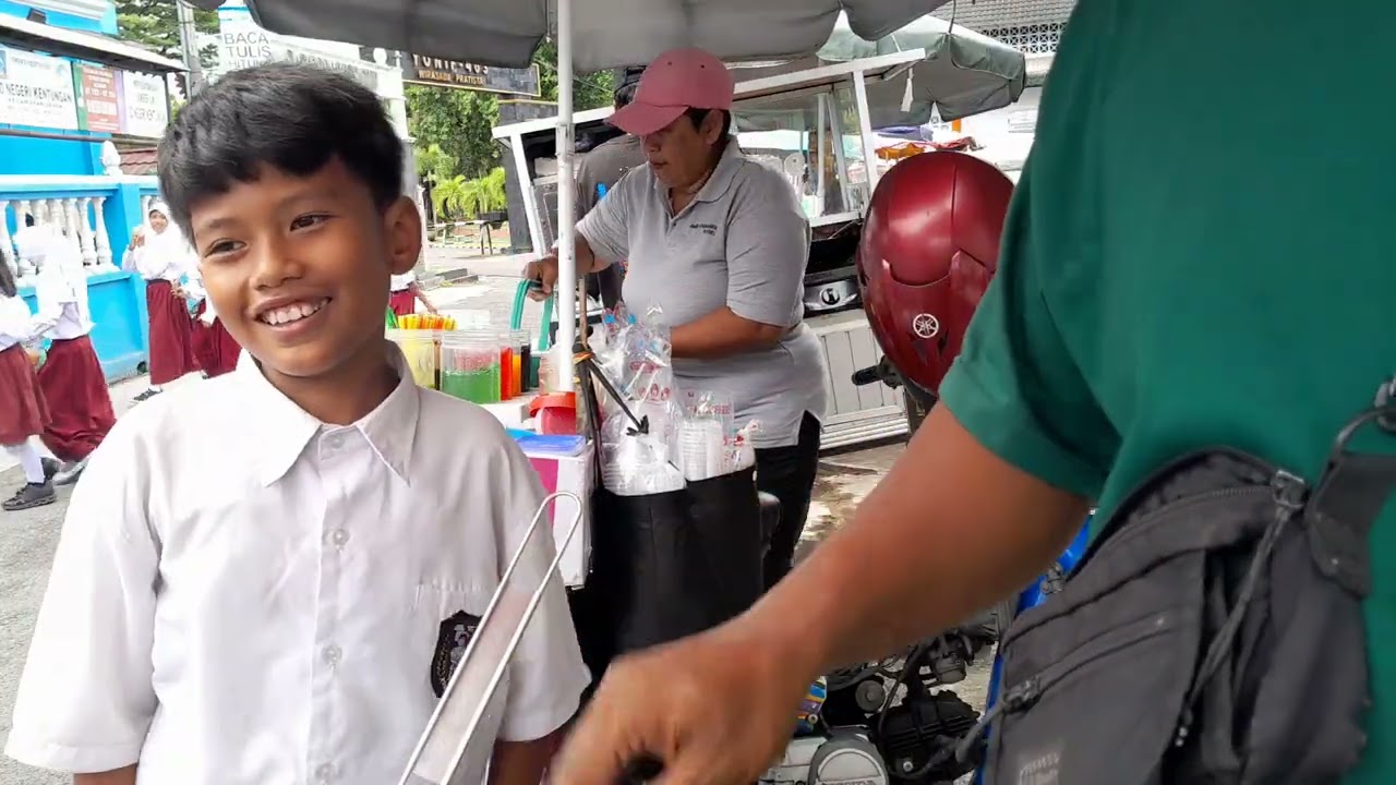 Potong potong pak yg panjang.
