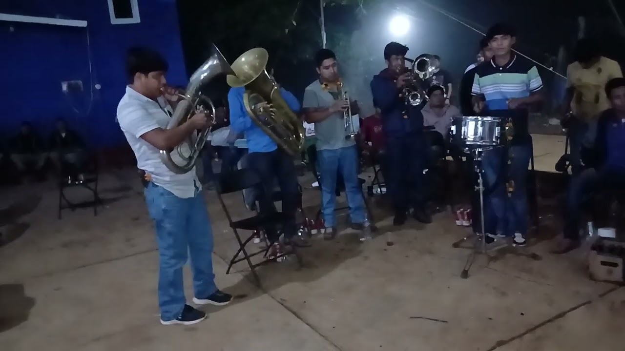 Banda Historia.- Popurri ....
