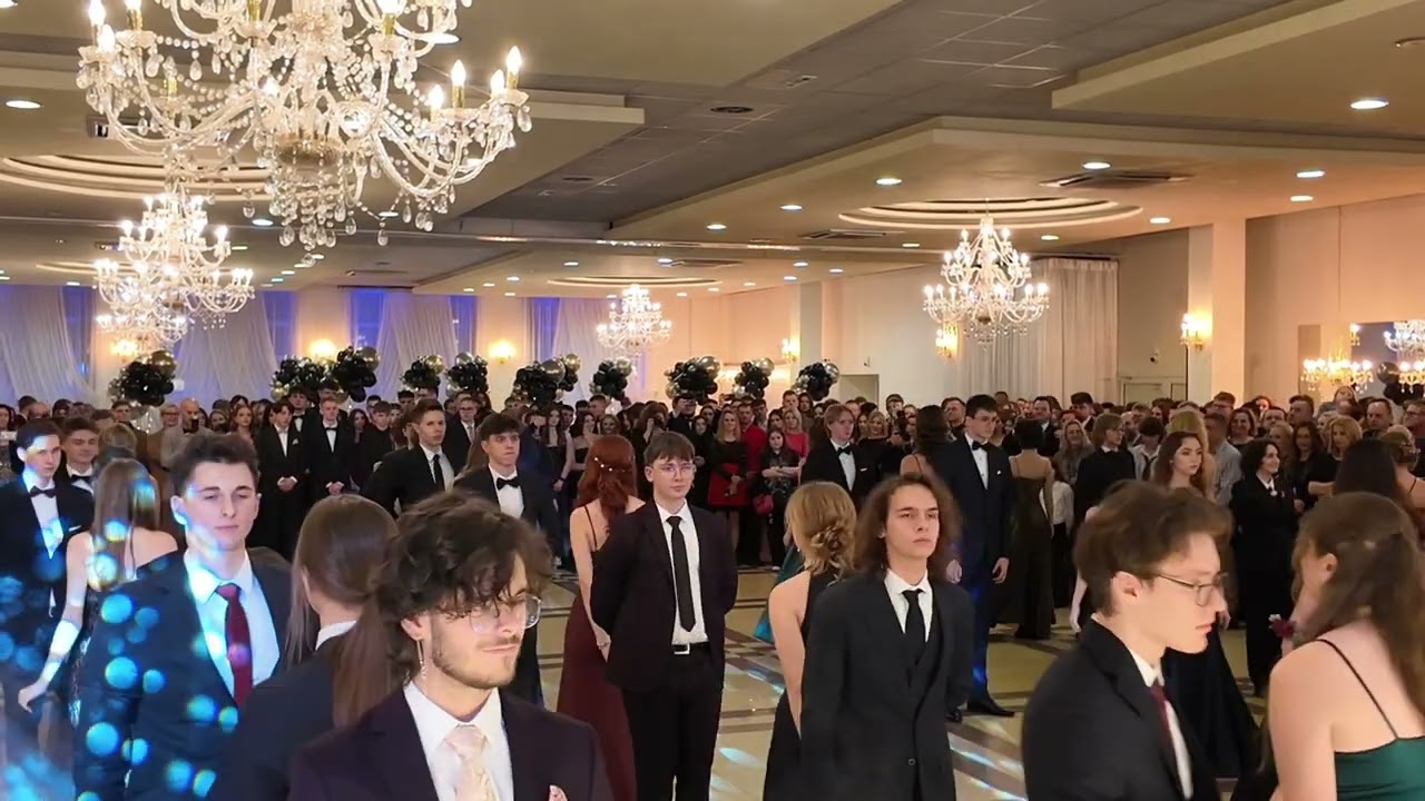 Studniówka 2025 III LO z Oddziałami Dwujęzycznymi im. Alfreda Lityńskiego w Suwałkach