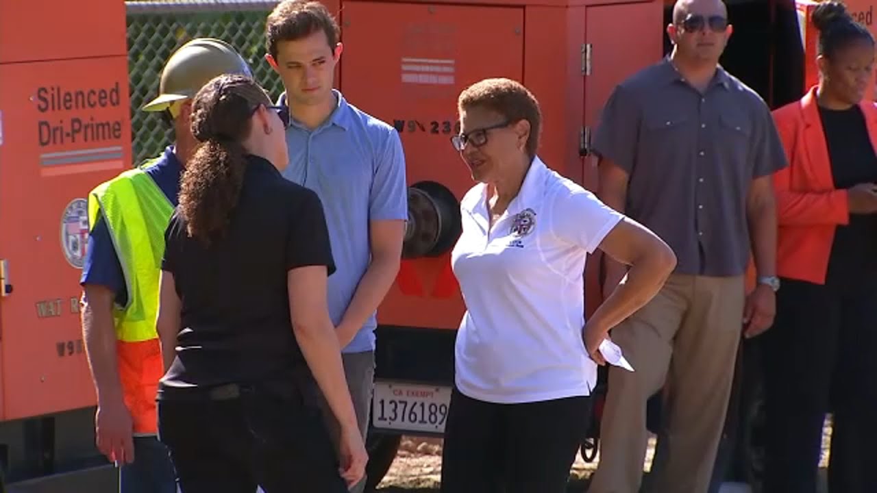 LA mayor and other city leaders address ongoing water outage in Granada Hills, Porter Ranch