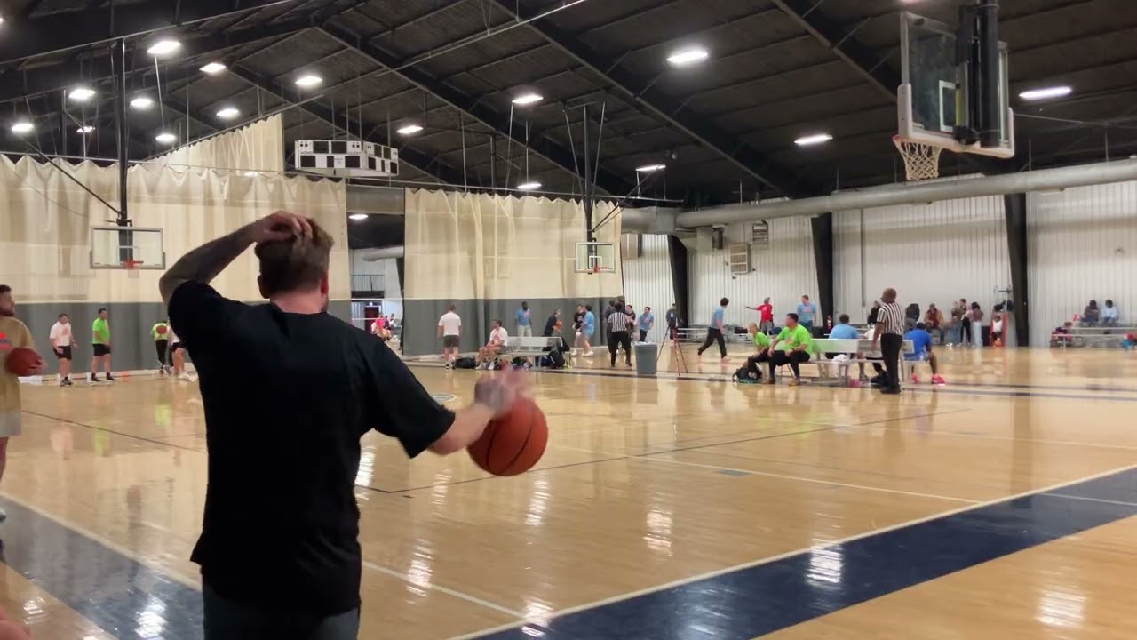 Swish Kebabs vs Below the Rim - OSSO Sports Basketball Sunday Late Winter 2026 Week 2 Baseline View
