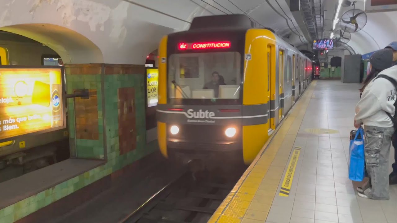 Buenos Aires Subte Line C Action