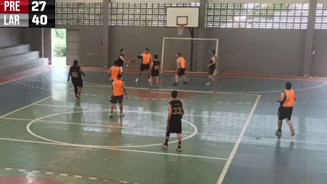 Inimigos da Cesta: Preto x Laranja