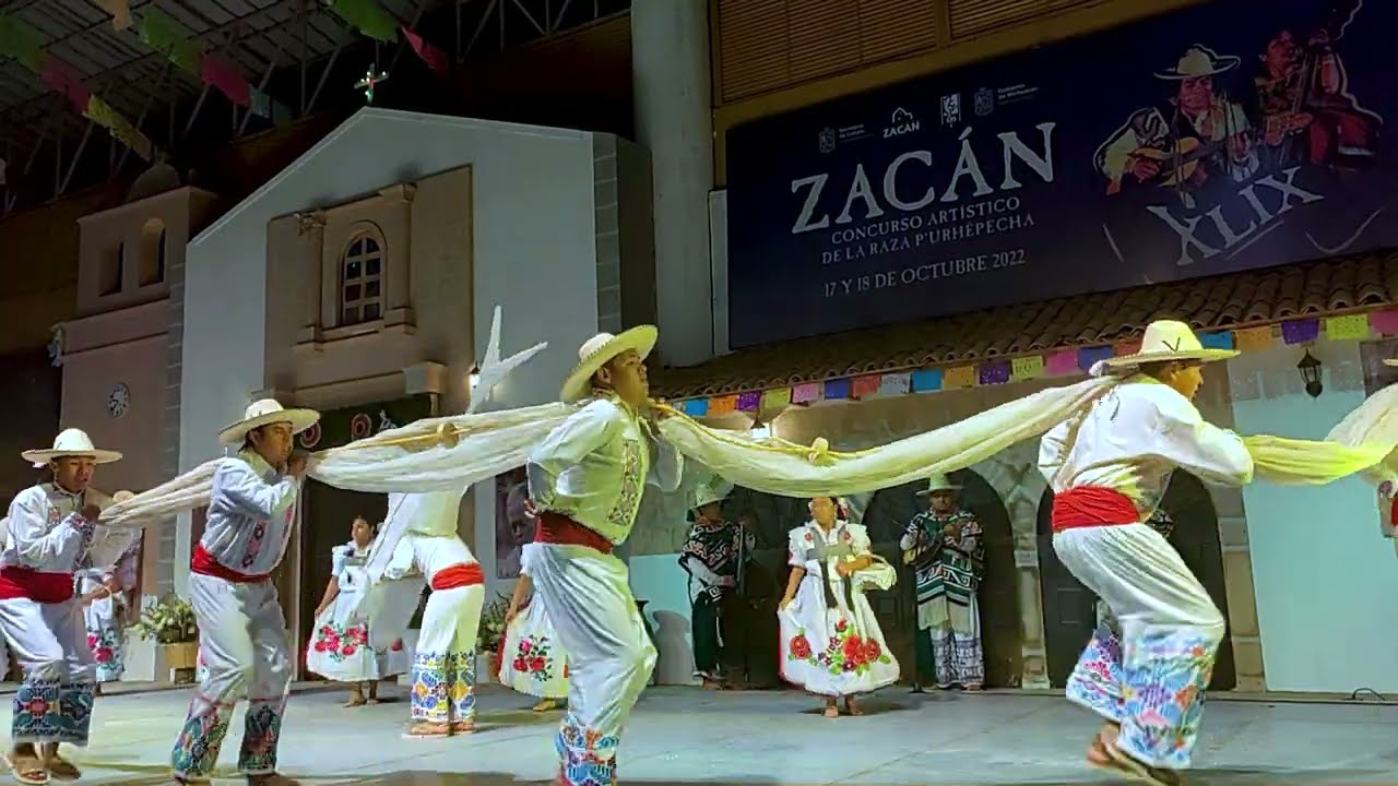 Danza del pescado blanco de Janitzio  XLIX Concurso Artistico de la Raza P'urhépecha - 17 de Octubre