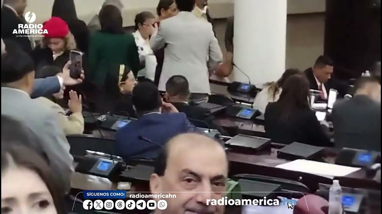 Diputada de Libre Isis Cuellar llega al Congreso Nacional tras escándalo de SEDESOL