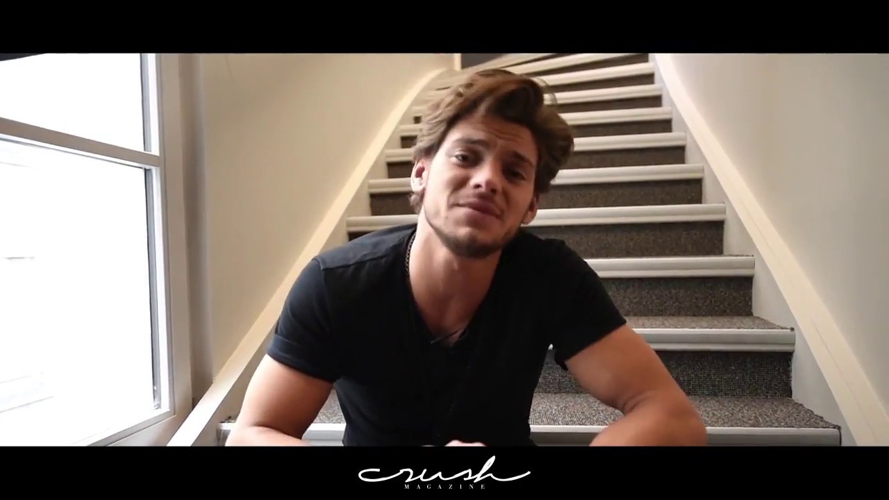 Message de Rayane Bensetti
