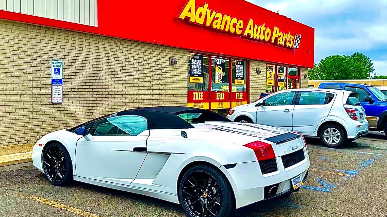 Every Lamborghini should come with these 2 things