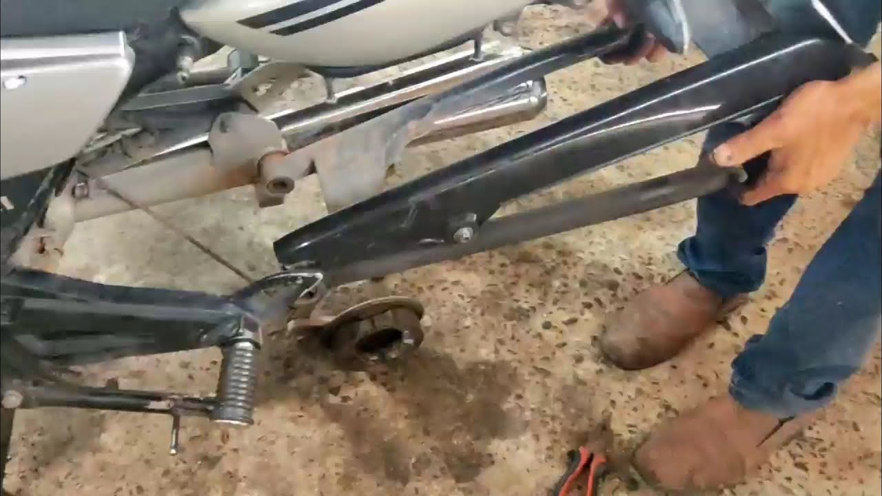 Como trocar bucha da balança da Suzuki yes 125?!