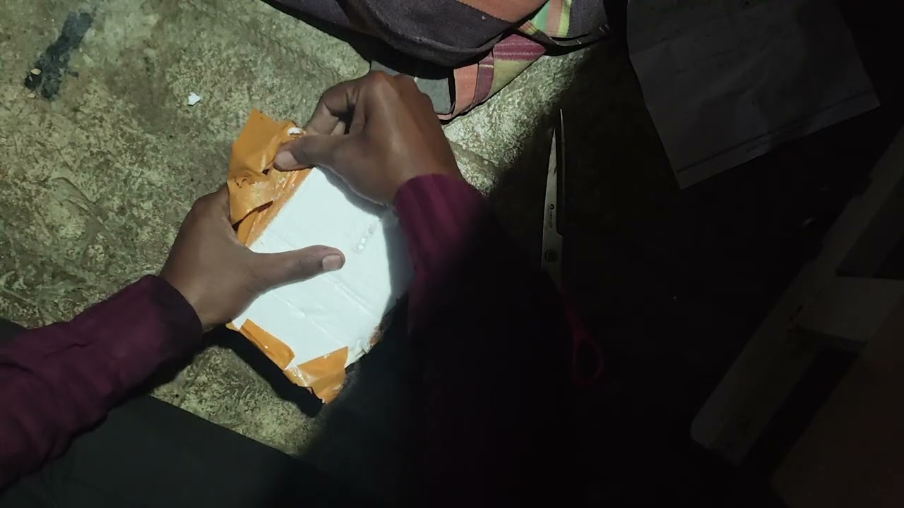 Sony Ericsson W995 unboxing 