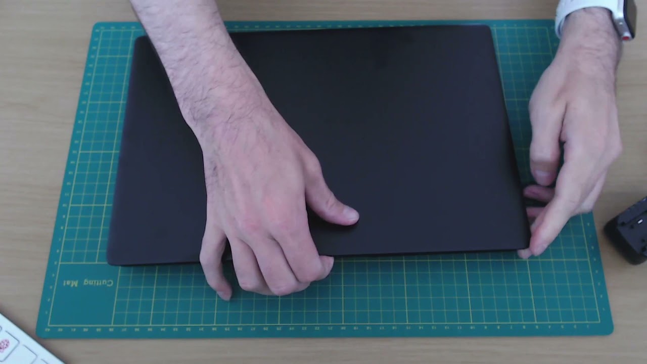 Pinebook Pro Unboxing