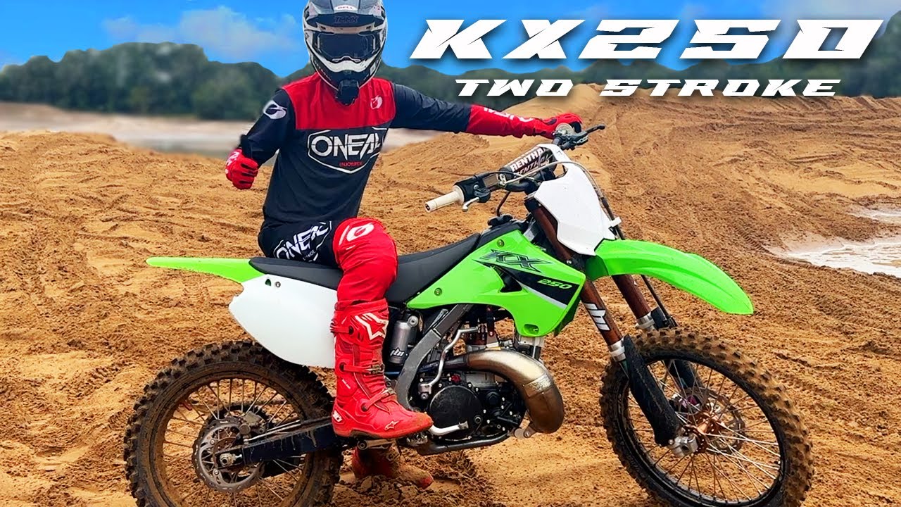Двухтактный двигатель KX250 RIPS широко открыт!!