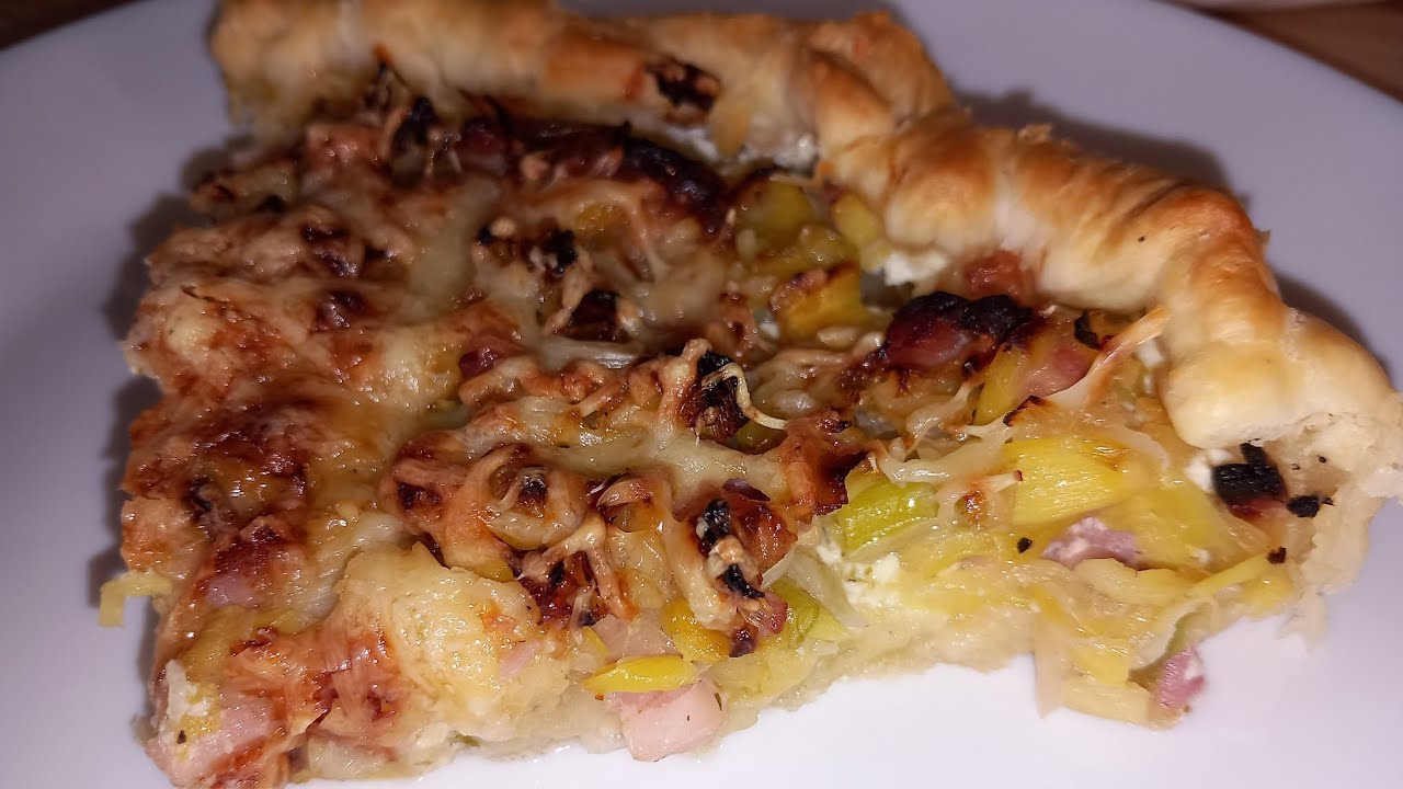 Tarte aux poireaux et lardons,ail et fines herbes @lacuisinedelyly #faitmaison