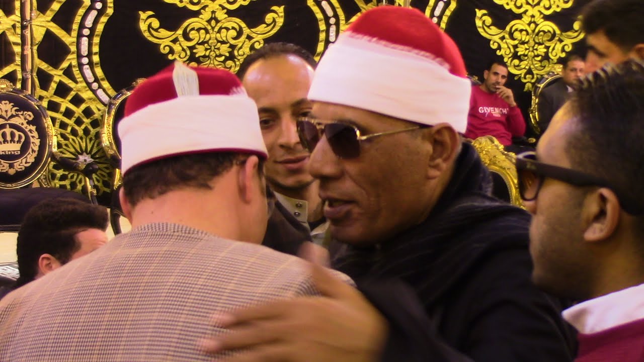 شاهد موقف لن يتكرر ؟ الشيخ محمود السيد عبدالله يترك التخت لحظة دخول الشيخ عبدالفتاح الطاروطي