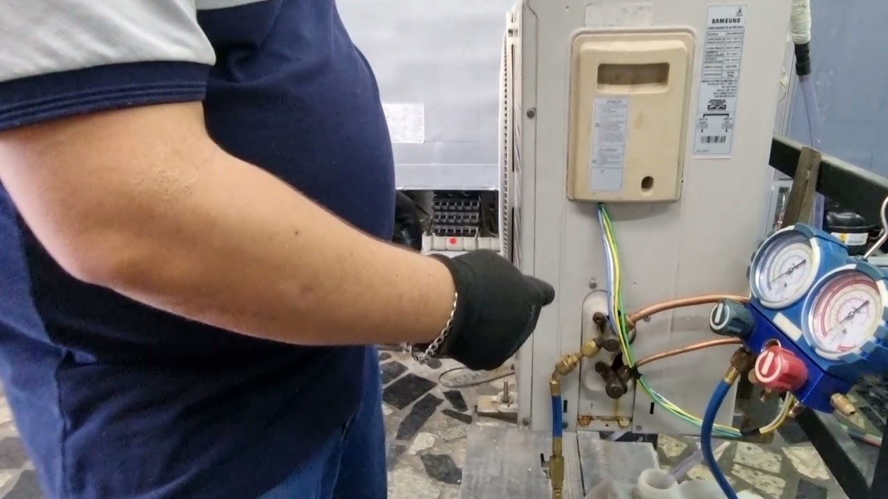 RECOLHER FLUIDO R410A PARA CONDENSADORA