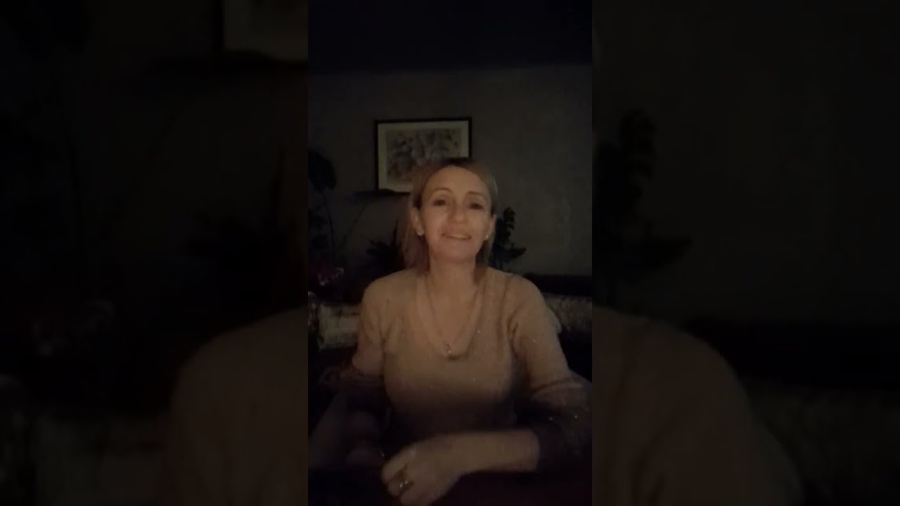 Varianta 1: Magie neagră făcută de o mamă ori de soacră! 2: Pentru cei singuri, cine vine spre voi?