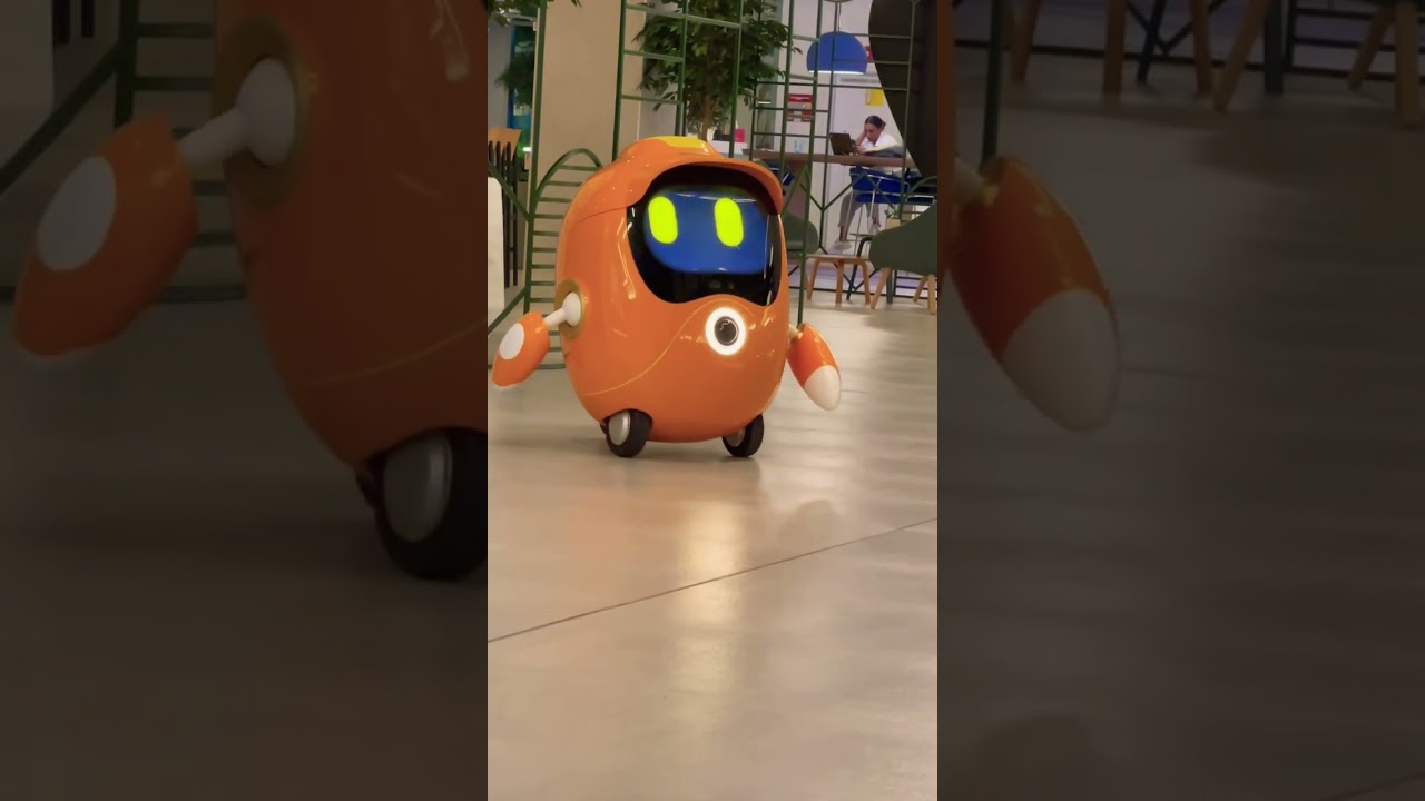 Want to see Expo Robot again? visit Rove Hotel at expo city#dubai #expocity #expo2020 #rovehotels