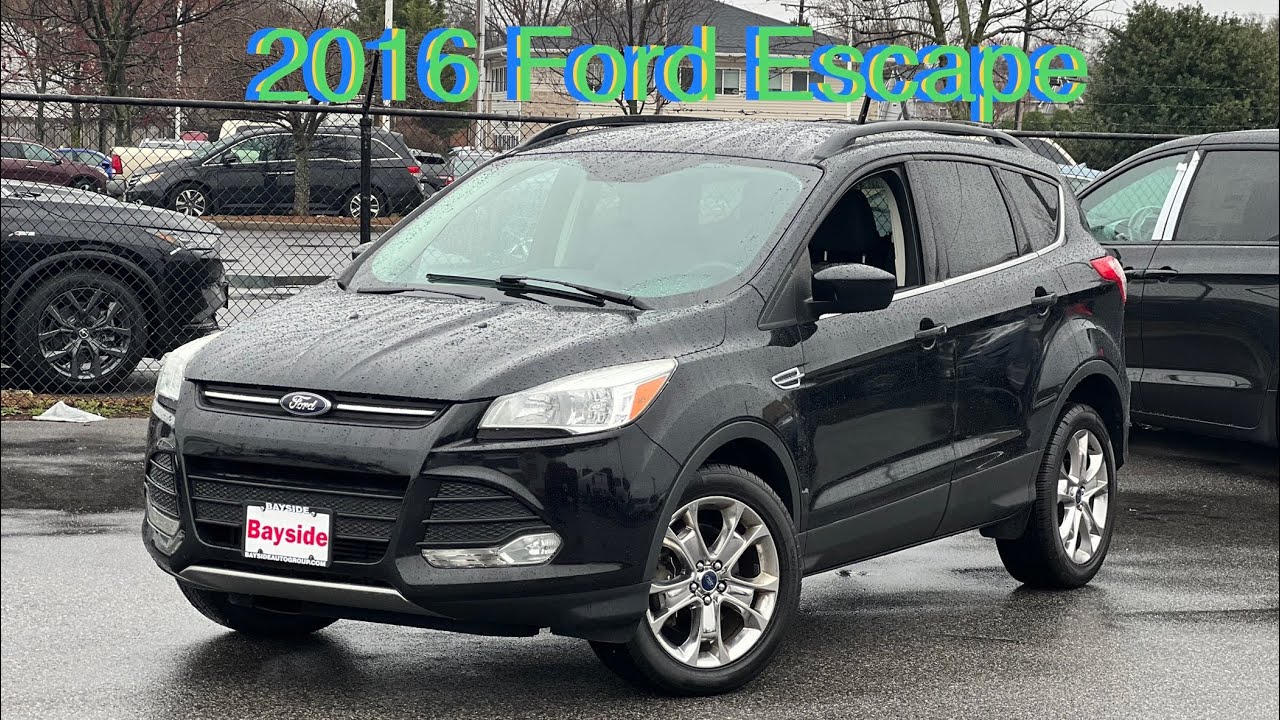 2016 Ford Escape SE, Startup, Walkaround & Features!