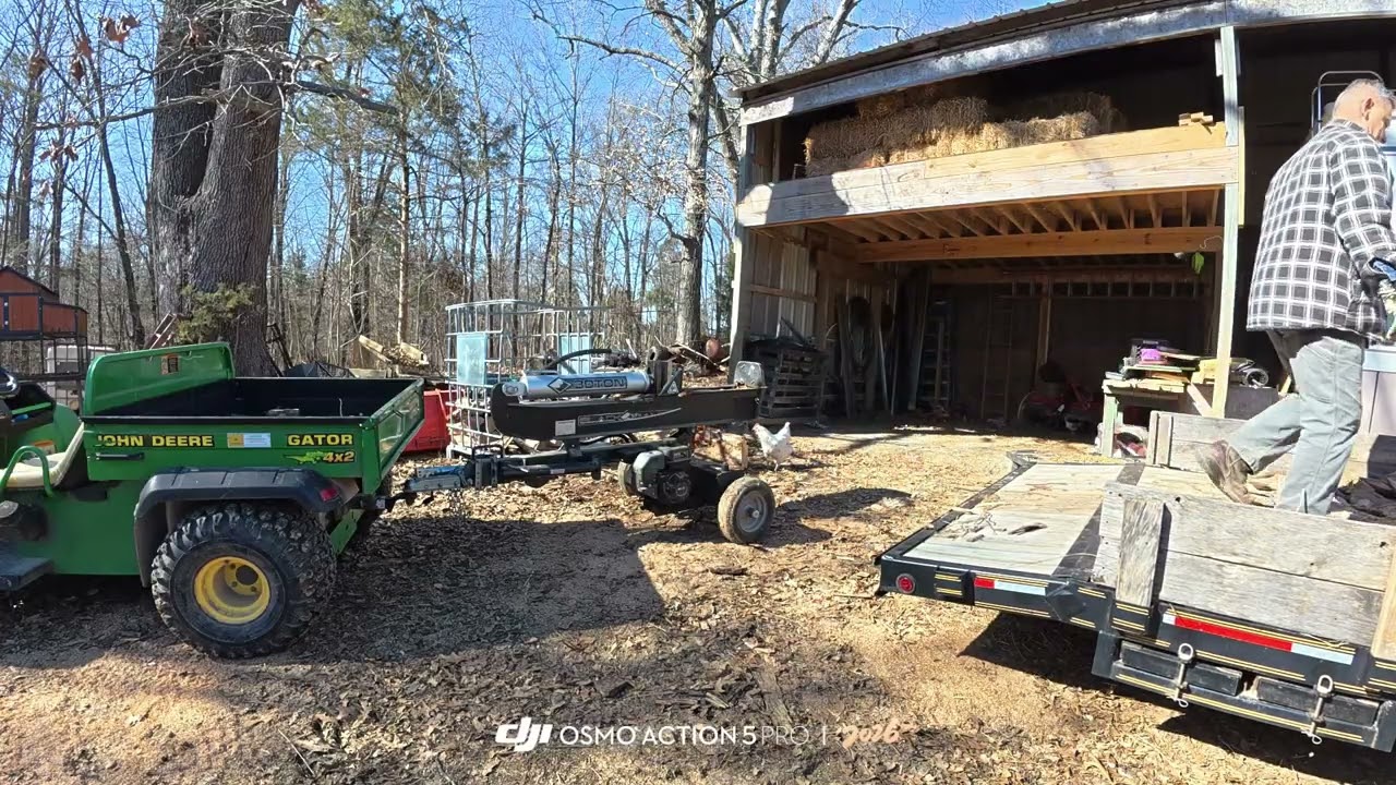 Time to spilt some wood #woodboiler #woodsplitting #woodsplitter #johndeere #trailer #kubota 