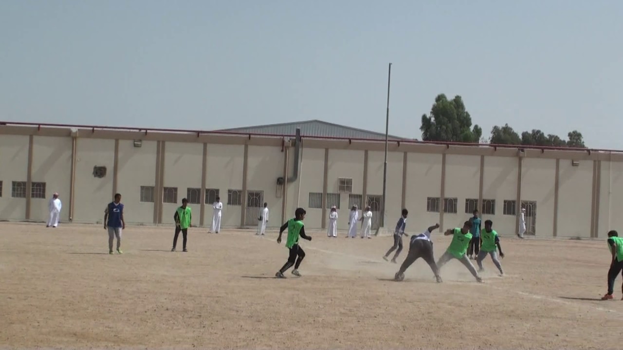 تسجيل لمباراة يوم الثلاثاء الموافق 28 /7 /1438هـ بين (ش2م4+ ش5م4)ضمن دوري المدرسة لكرة القدم