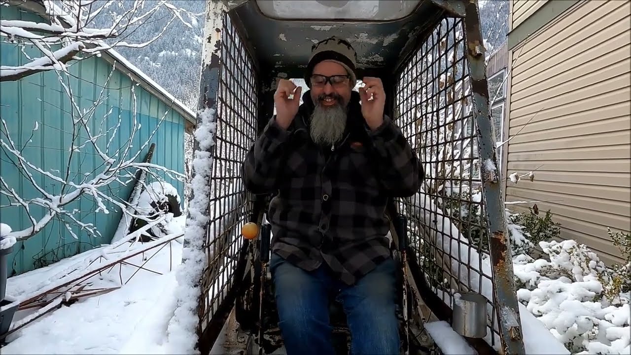 Bobcat 610 Cold Start ... and Donuts in the Snow!