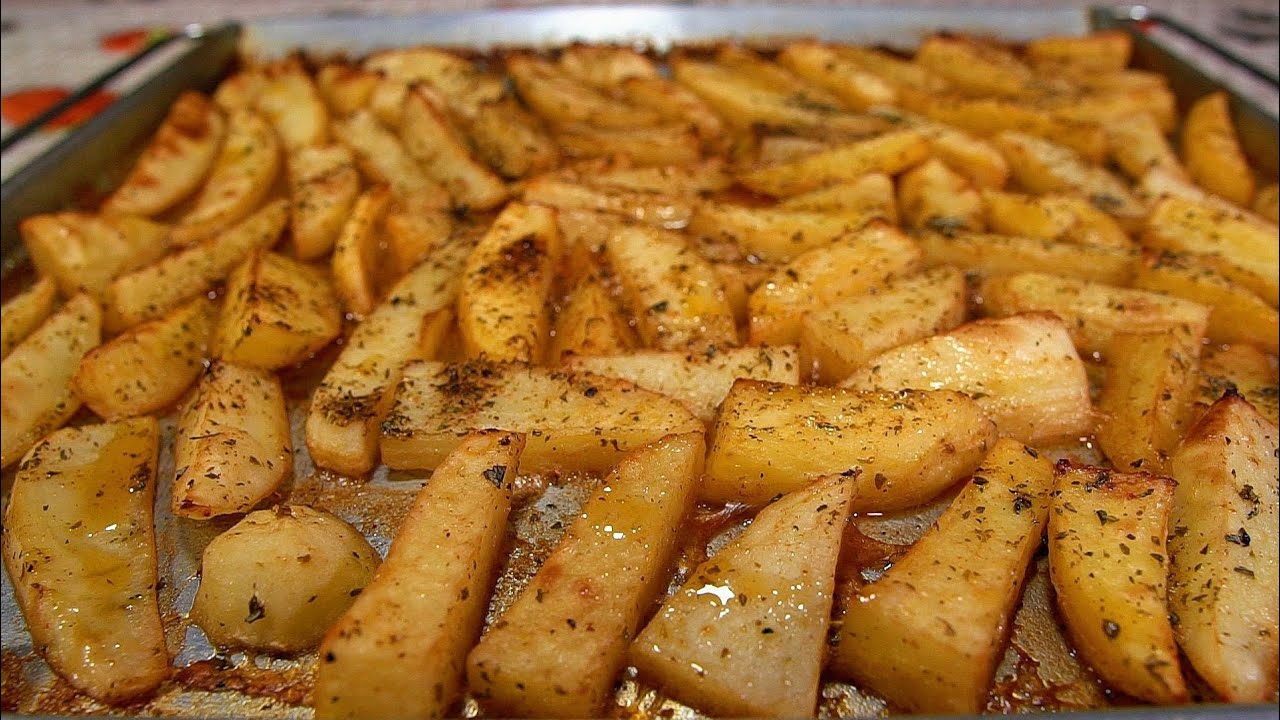 Harrojini recetat e tjera, tavën me patate do e gatuani vetëm kështu