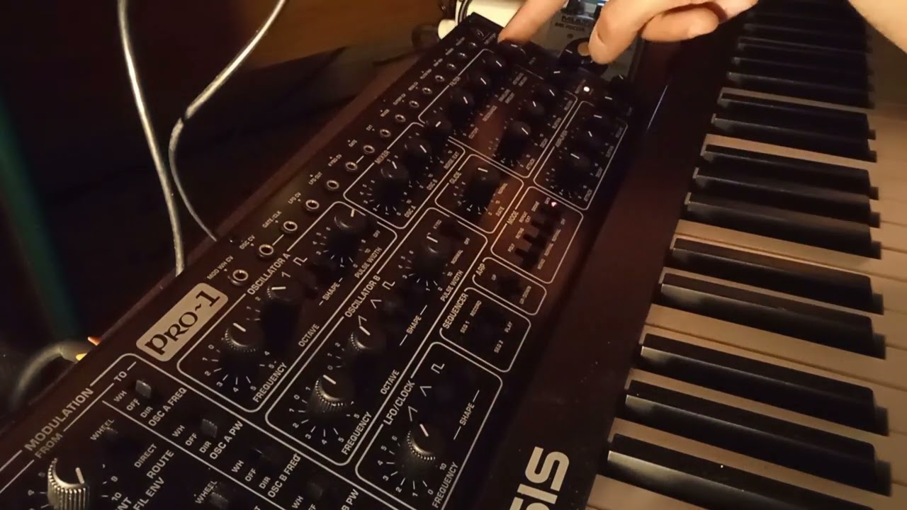 Massive Attack * Angel ( Bass cover + Synth arp)