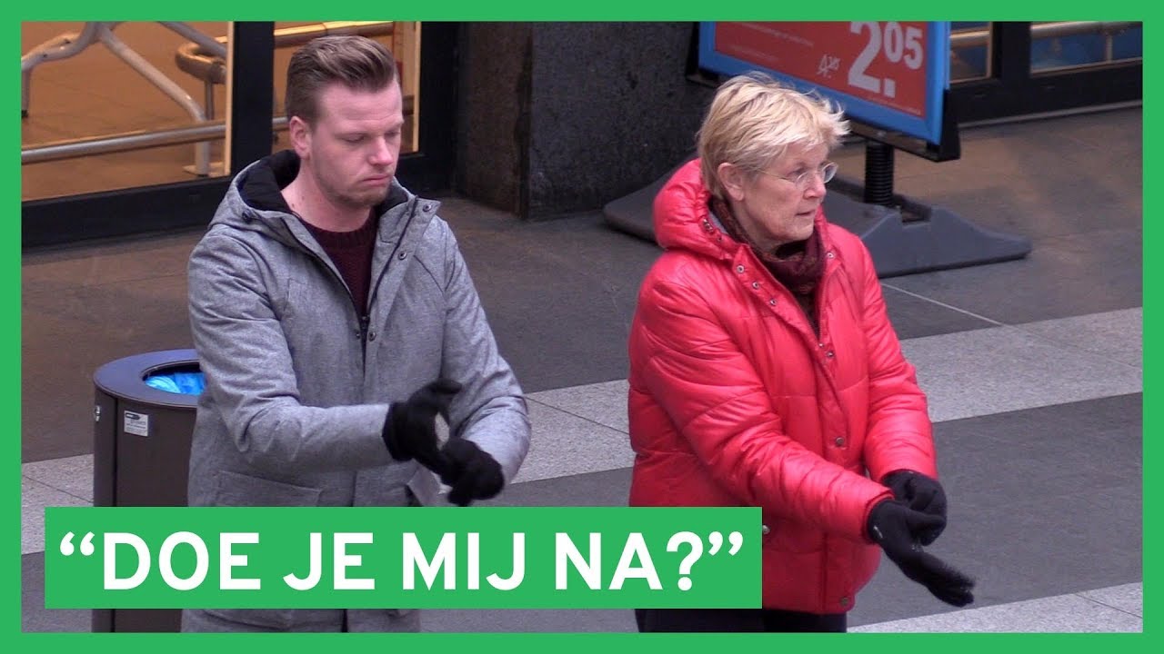 BEWEGING VAN MENSEN SPIEGELEN | BONDGENOTEN