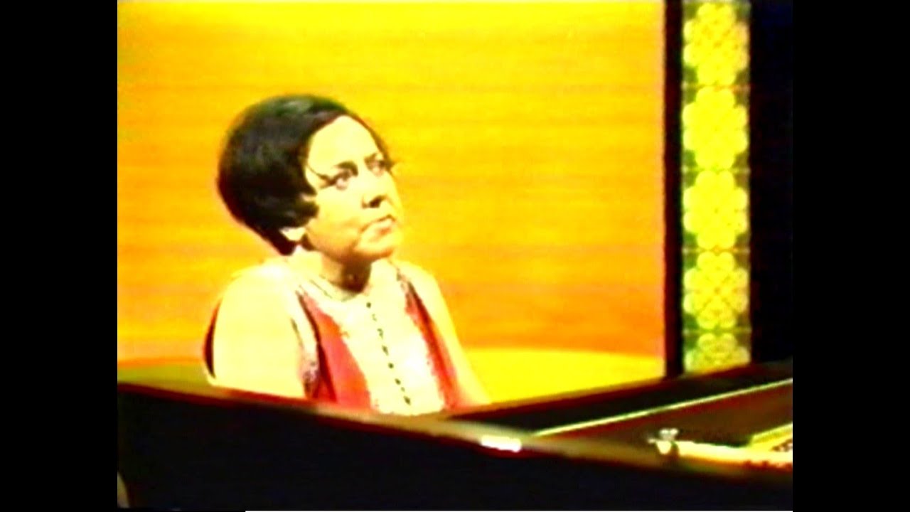 Alicia de Larrocha plays Albéniz - Iberia: El Puerto (1969 Live)