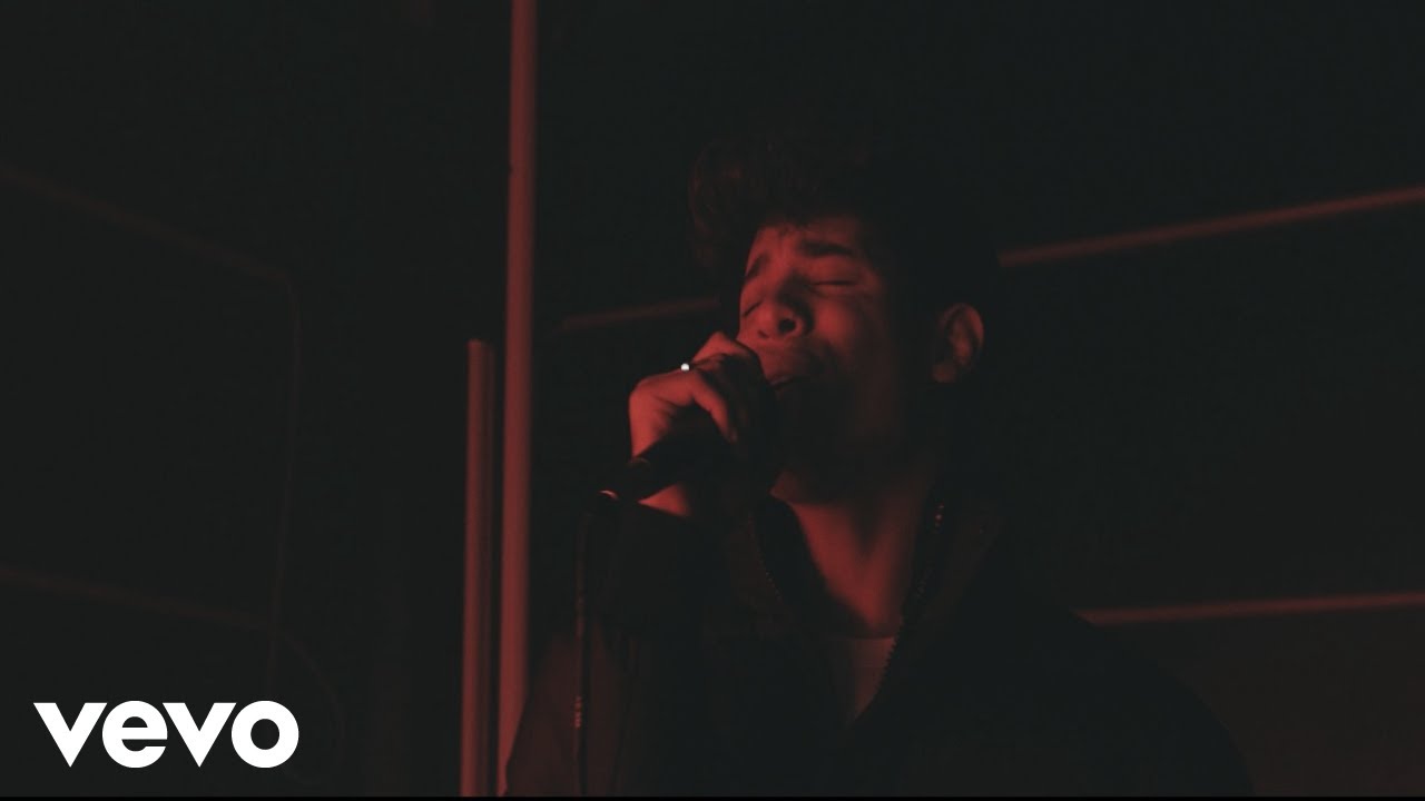 Samy Omari - Burn (Acoustic Live)