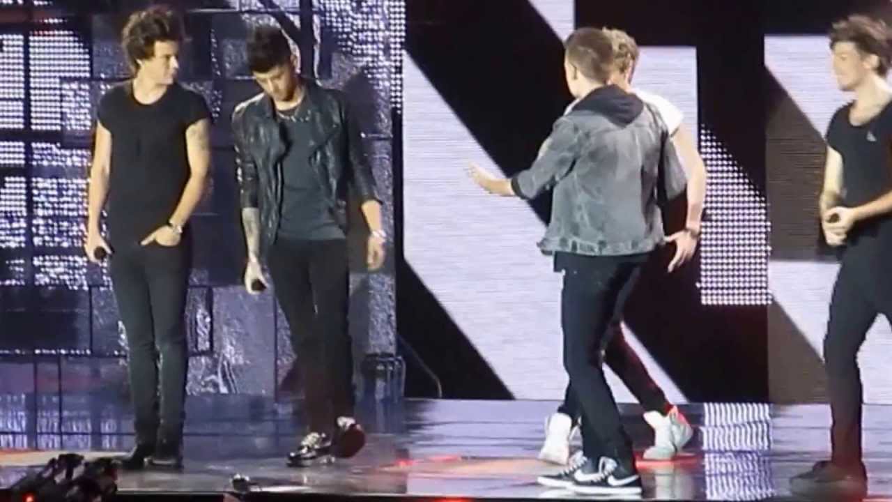 Niall Horan Best and funny Moments of concert (Berlin) PART 1