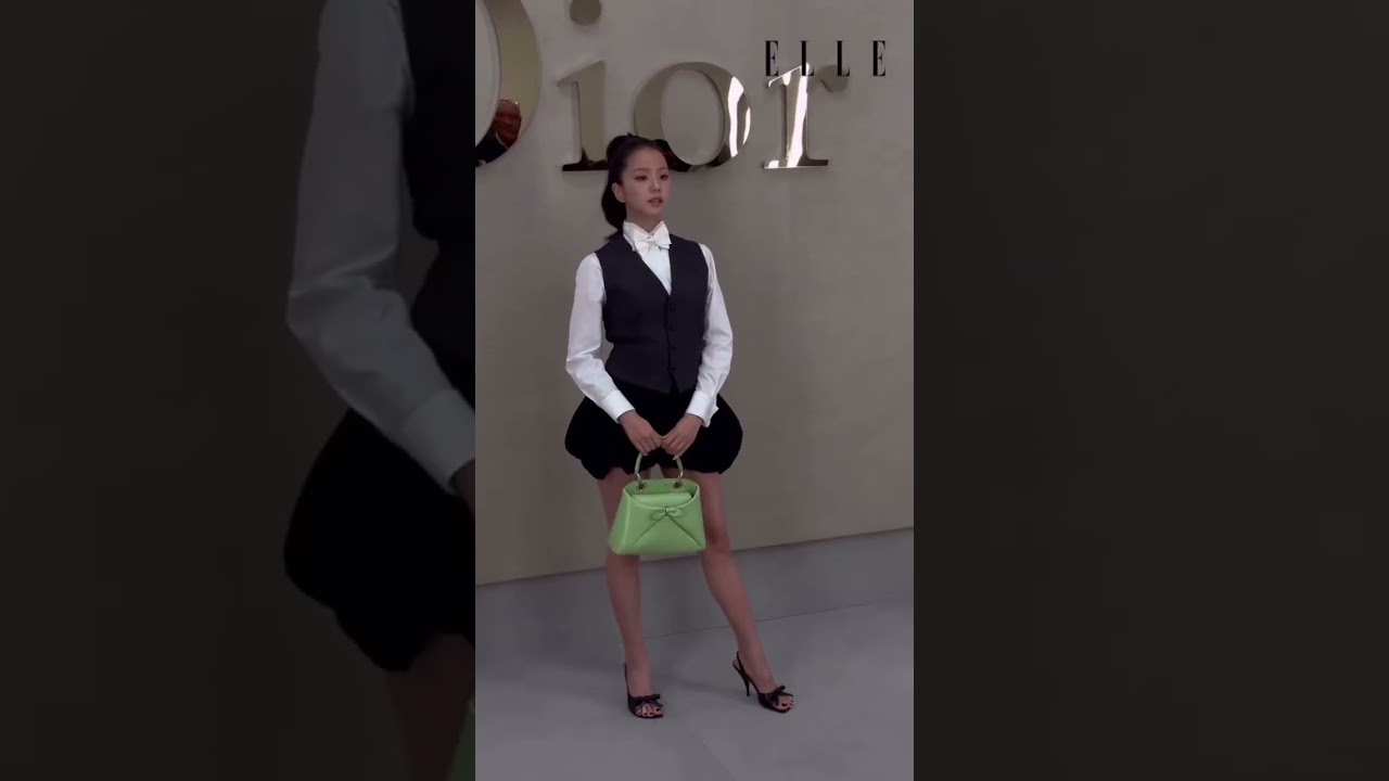 She&rsquo;s stunning #jisoo #blissoo #dior #diorss26 #jisooxdiorss26