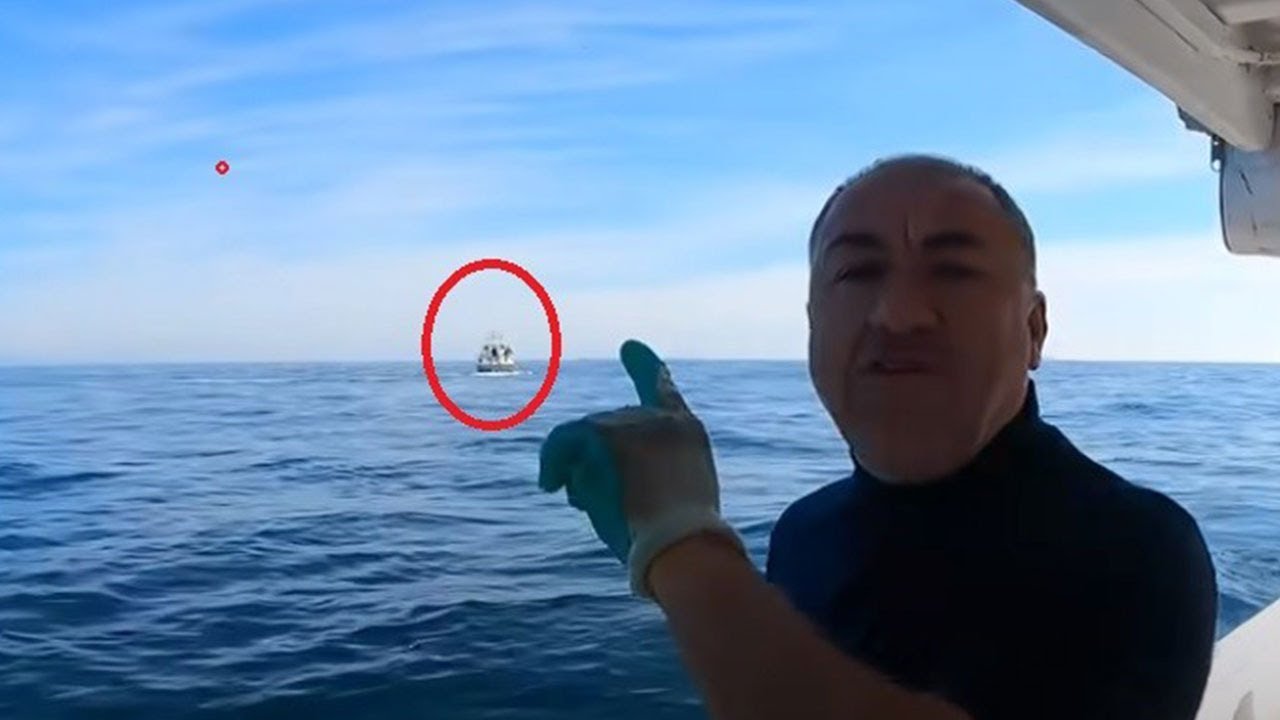 Türk balıkçı teknesini taciz eden Yunan Sahil Güvenliği geldiği gibi geri gitti