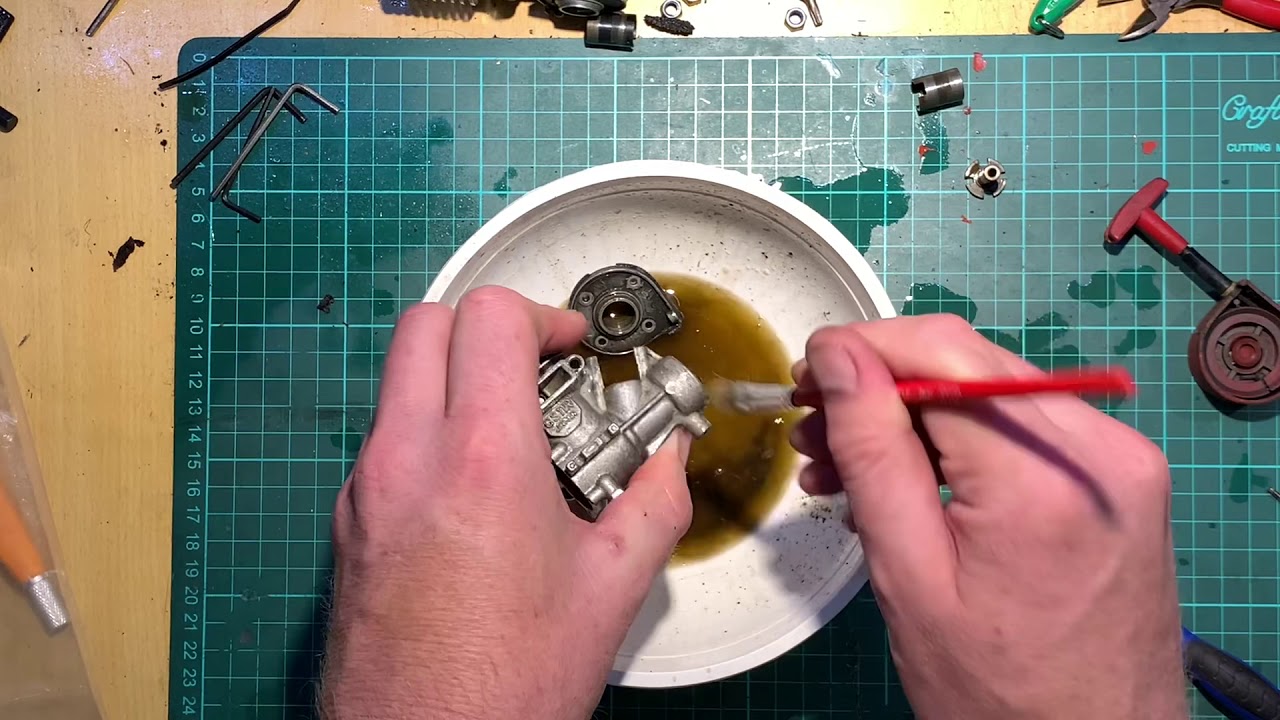 Kyosho GS11R Nitro Engine Restoration - Part 1