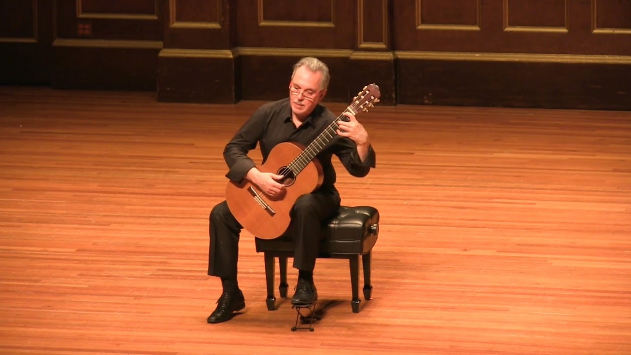 Eduardo Fernández plays Sonata No. 1 by Carlos Guastavino