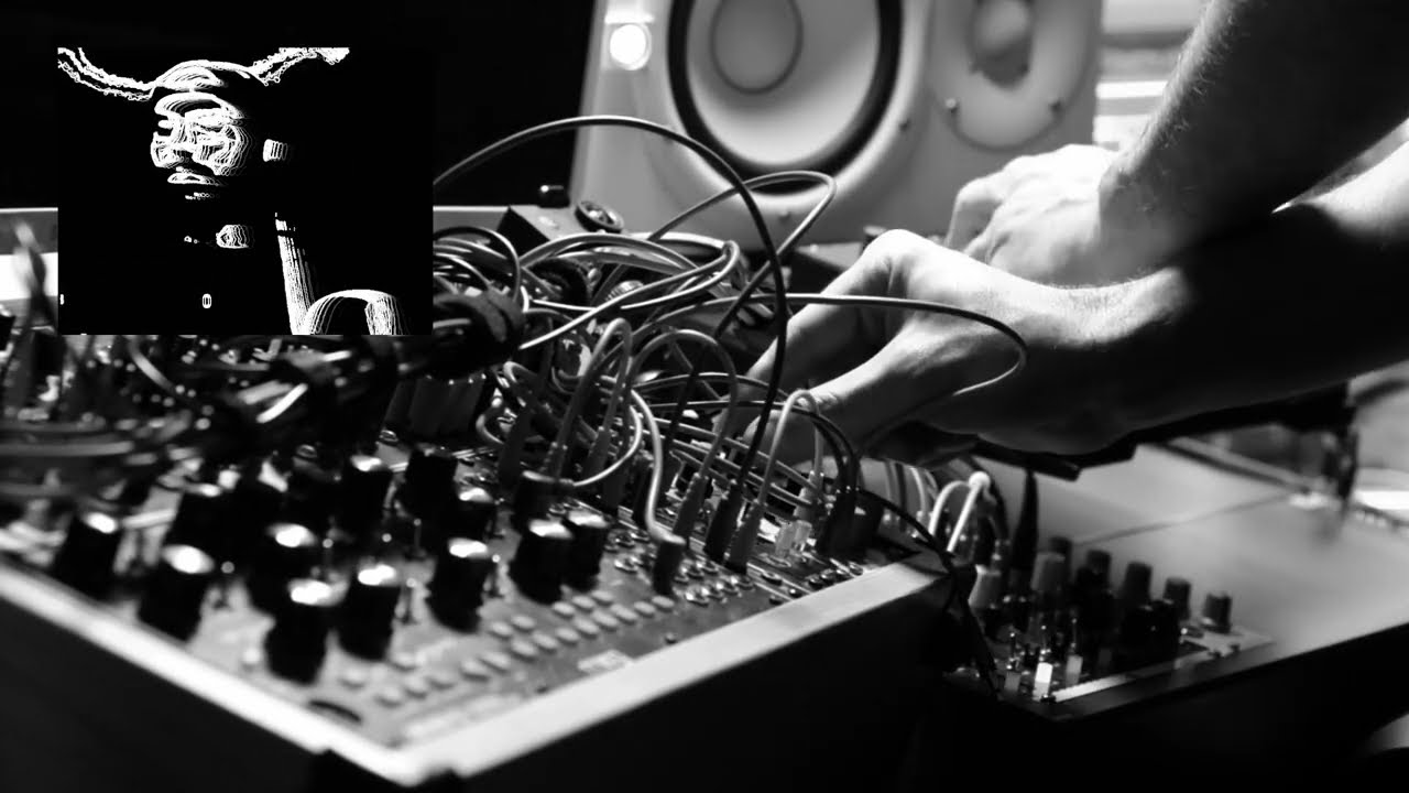 #2 Raw Improvised Techno // Eurorack Modular Live
