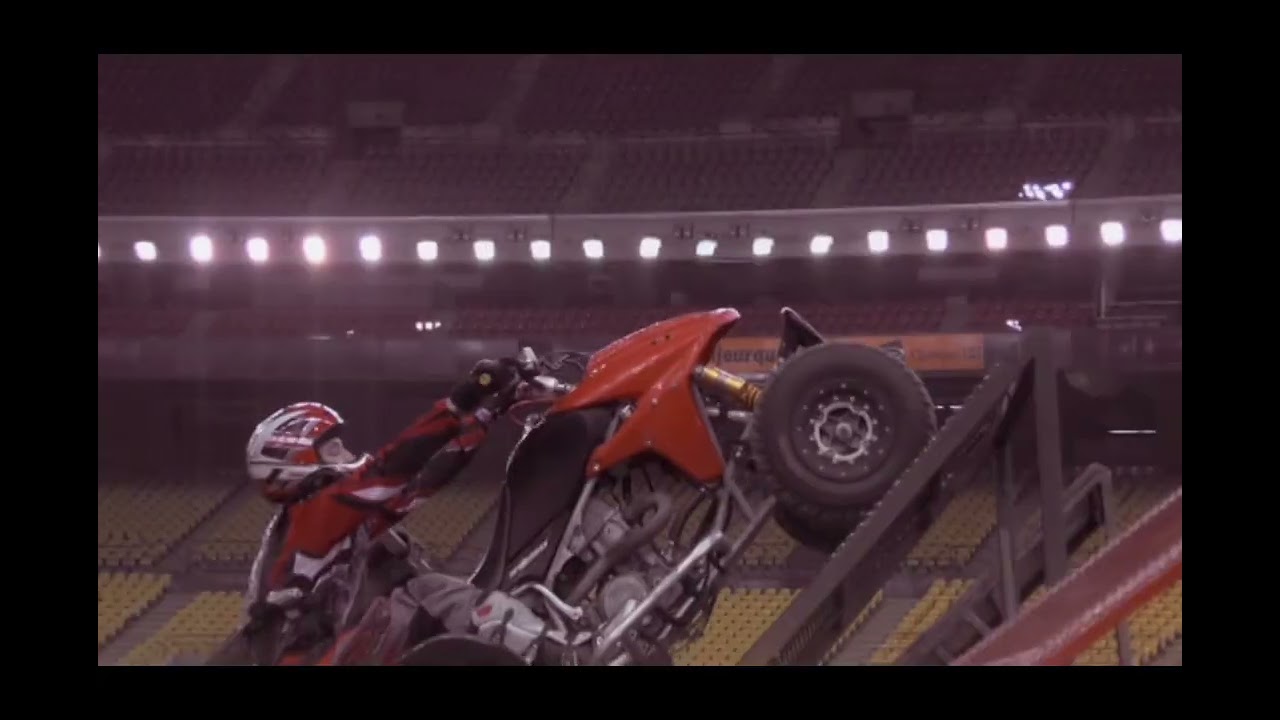 Huevos 9 (ATV Film, 2006)