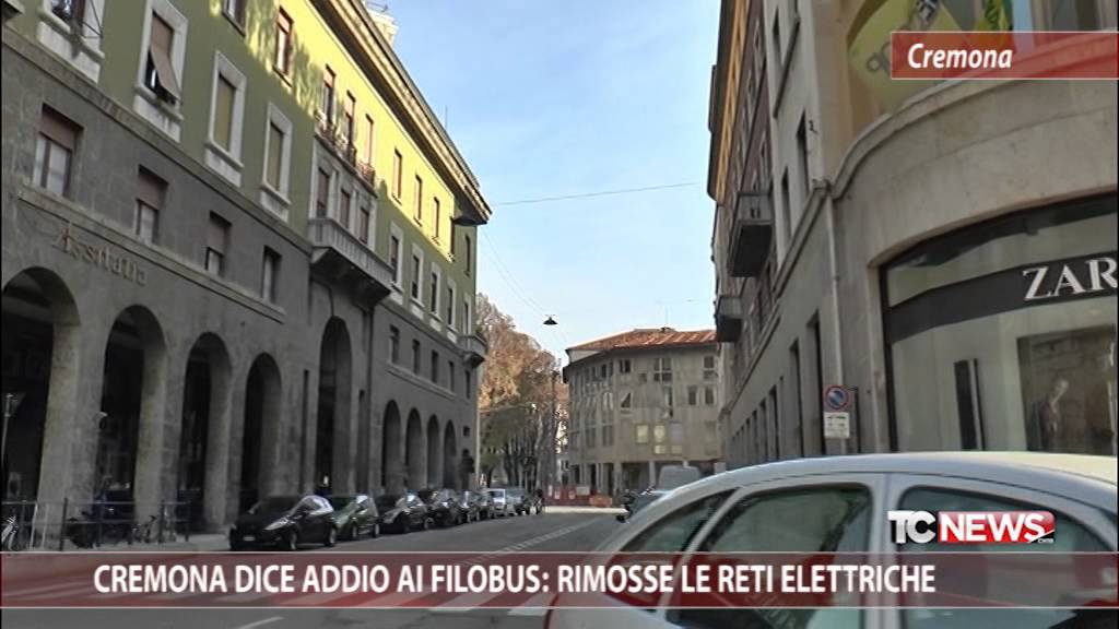 Cremona dice addio ai filobus: rimosse le reti elettriche