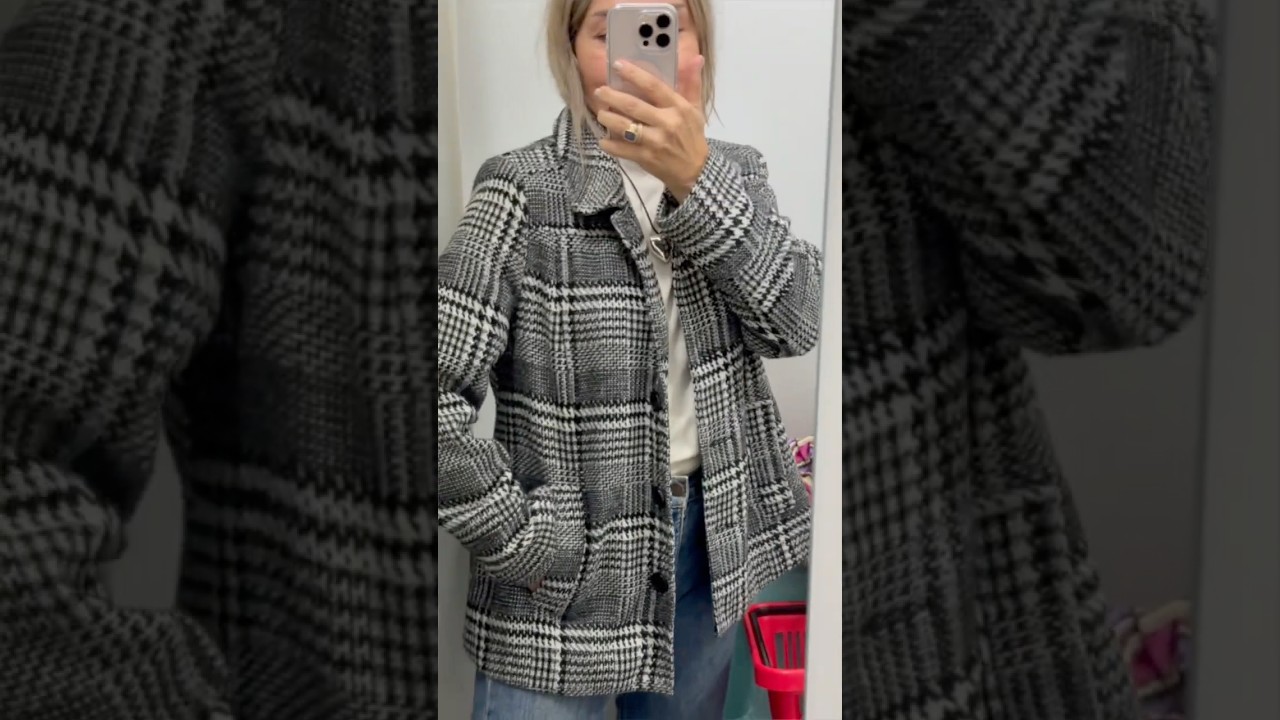 THRIFT WITH ME #shorts #thriftwithme #thrifthaul #thrifting #thriftvlog #thriftedfashion