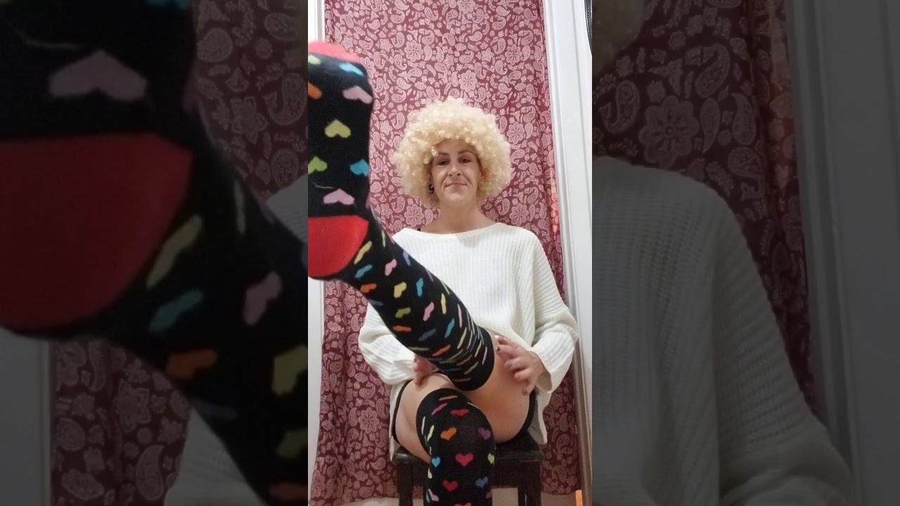 Knee-High Socks  ~ try-on