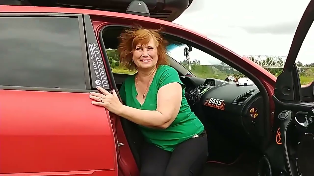 Тётя заценила два deaf bonce sa-302