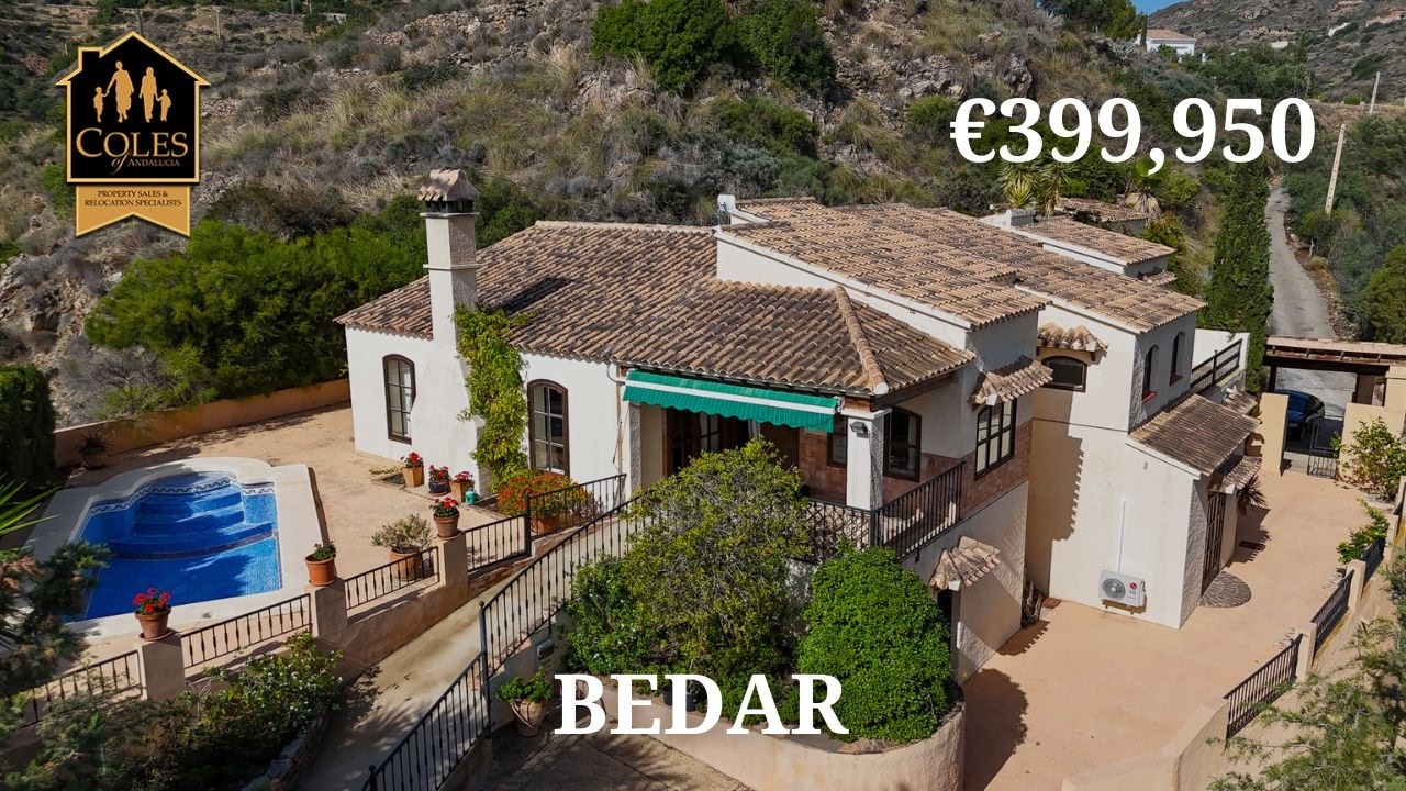 BED4V05 - Lovely 3 bedroom villa in Bedar with pool, annexe & car port - REDUCED TO €479,995