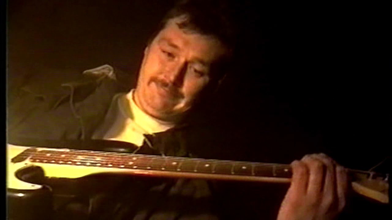 TAAQ - Unnuami (nipaa ajunnginneq, better sound, bedre lyd)