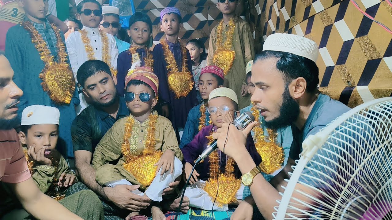 মলে আব্দুল্লাহ শের পড়লেন। 