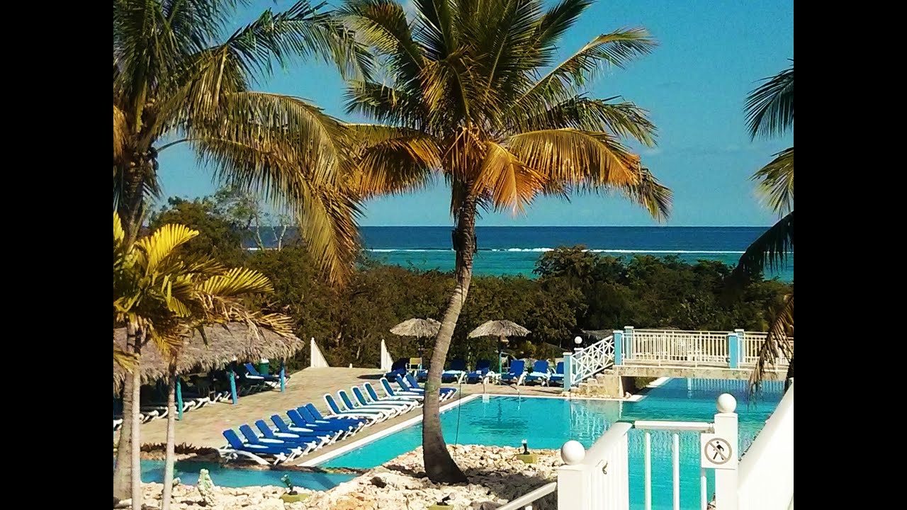 Memories Holguin Beach Resort: Lobby/Pools/Room/Beach/Restaurants/Grounds